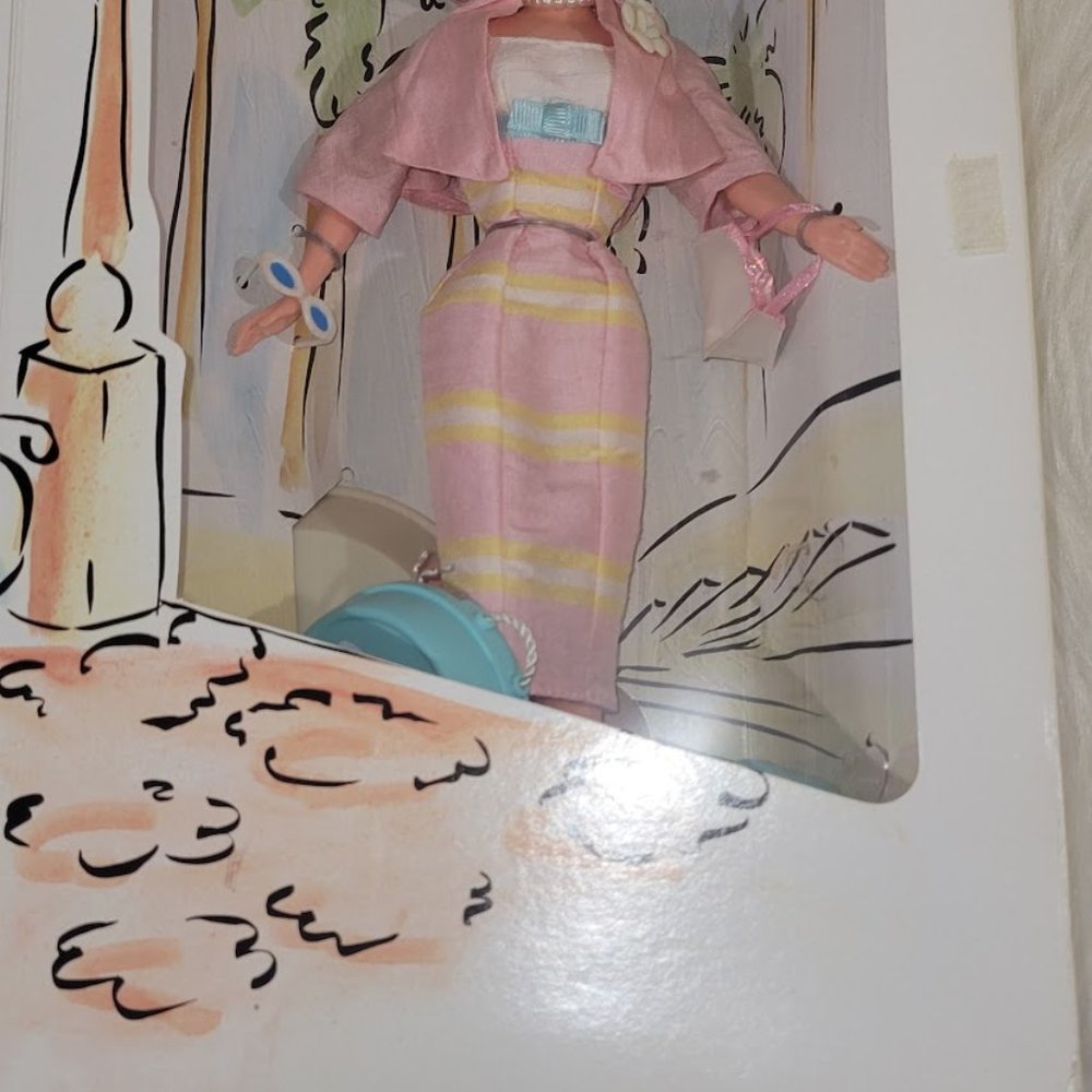 Spiegel Summer Sophisticate Barbie - Picture 2 of 10